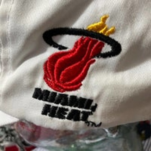 Vintage Miami Heat Hat Cap Snapback Starter The Classic NBA RARE - Picture 3 of 9